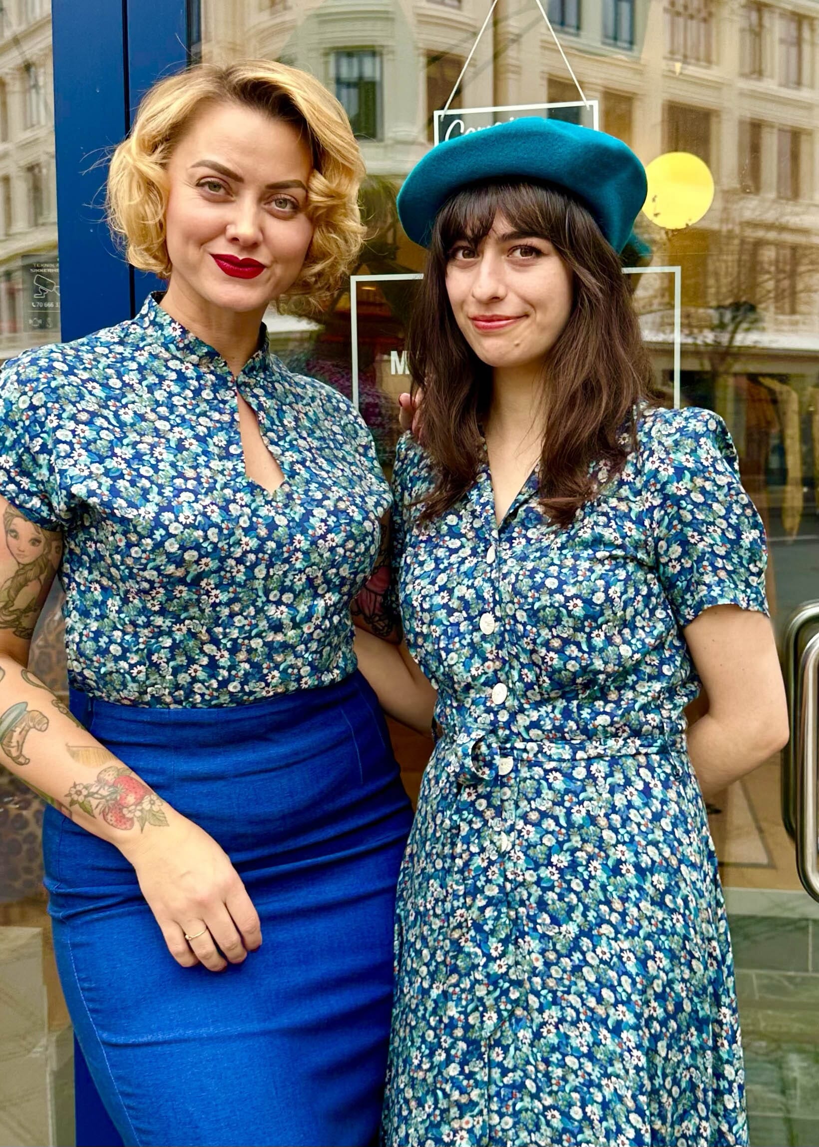 1940's Keyhole bluse i 'Marguerite' kortærmet skjorte House of Foxy