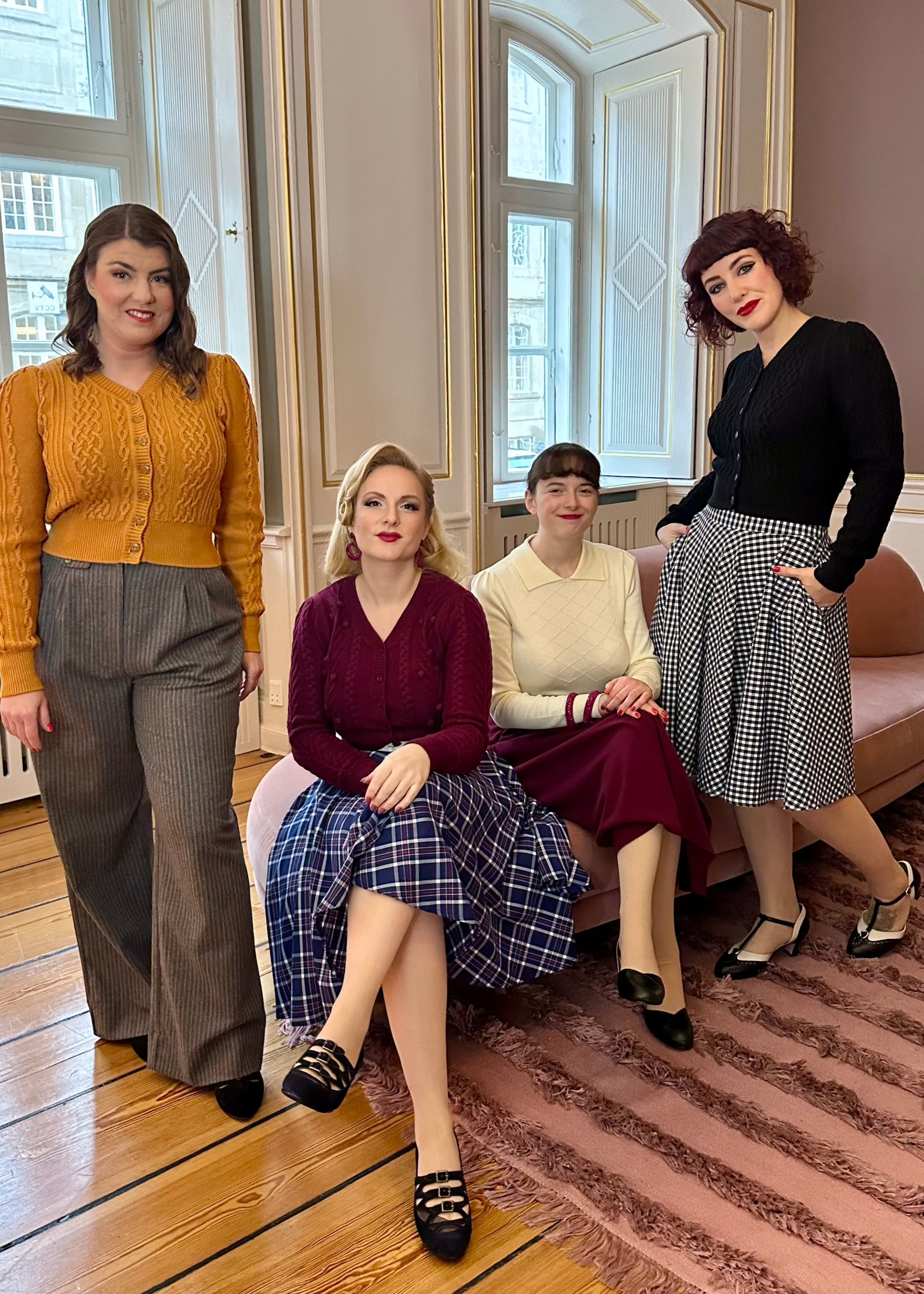1950'er stils swingnederdel i blå tartan swing nederdel Daisy Dapper