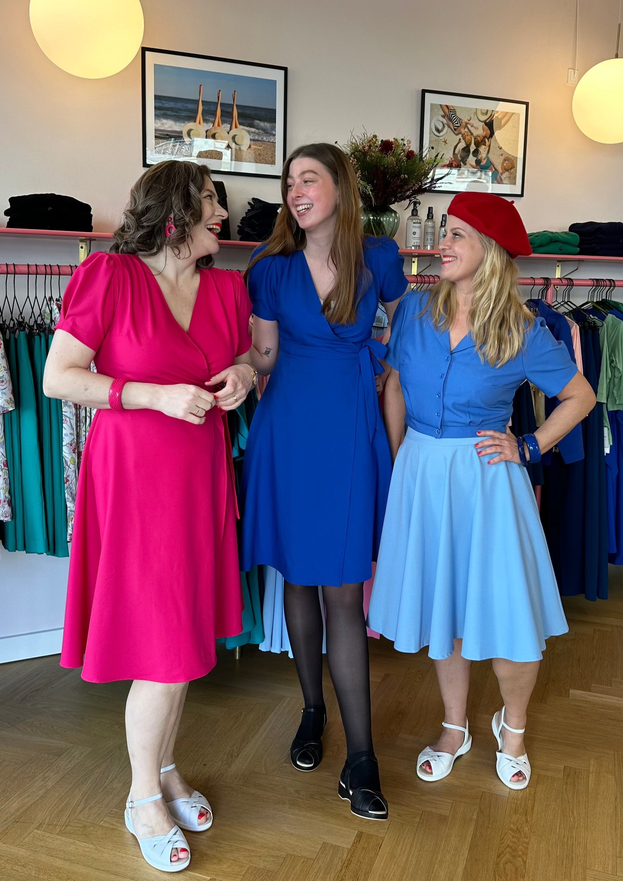 1950er stils swingnederdel i lys himmelblå tøj Daisy Dapper