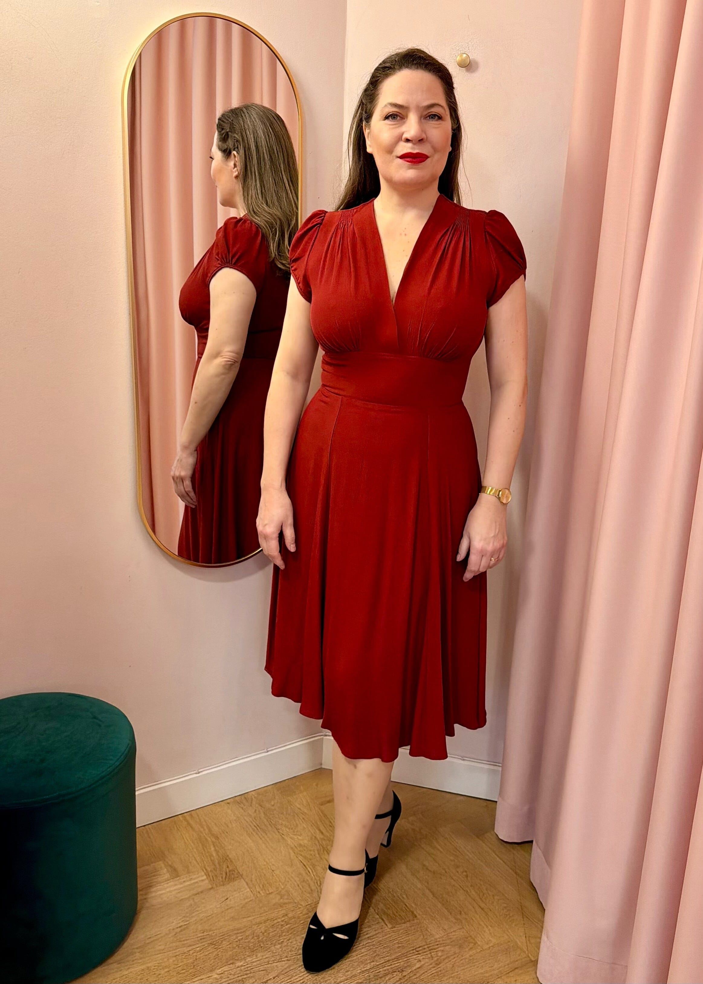 Ava klassisk A-line kjole - mørk rust aline kjole House of Foxy