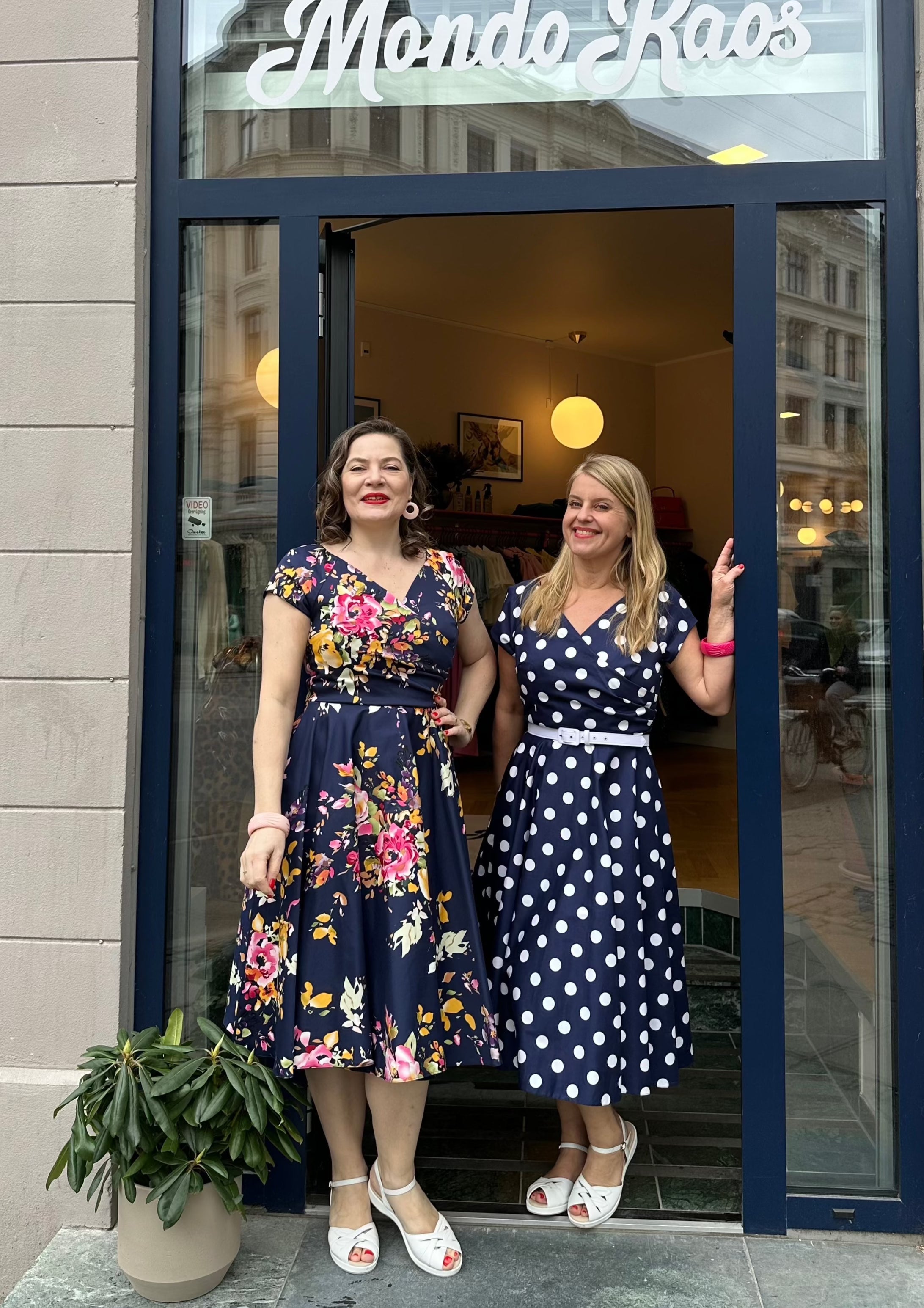 Bælte til retro kjoler i hvid Accessories Daisy Dapper