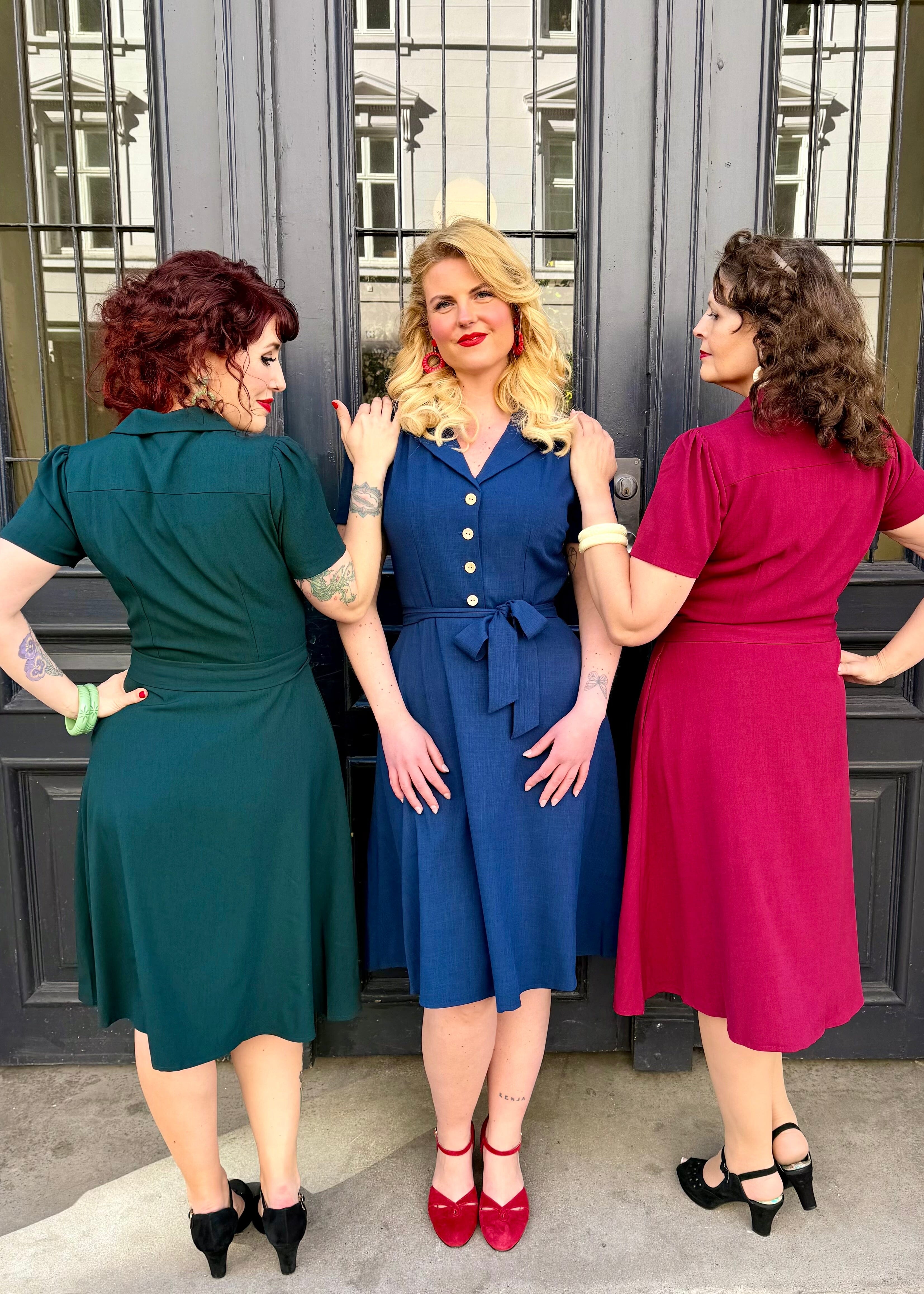 Betty kortærmet skjortekjole - navy linen skjortekjole Daisy Dapper
