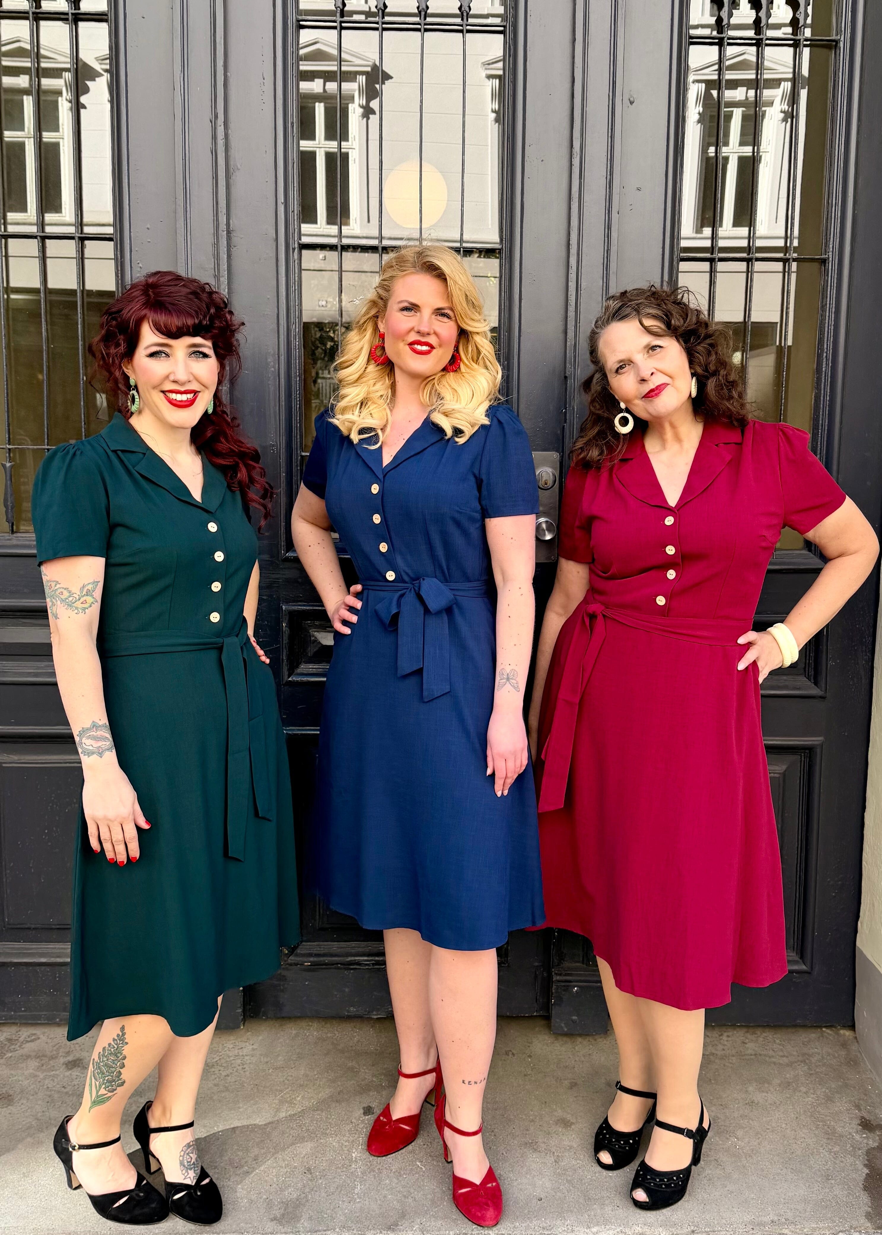 Betty kortærmet skjortekjole - navy linen skjortekjole Daisy Dapper