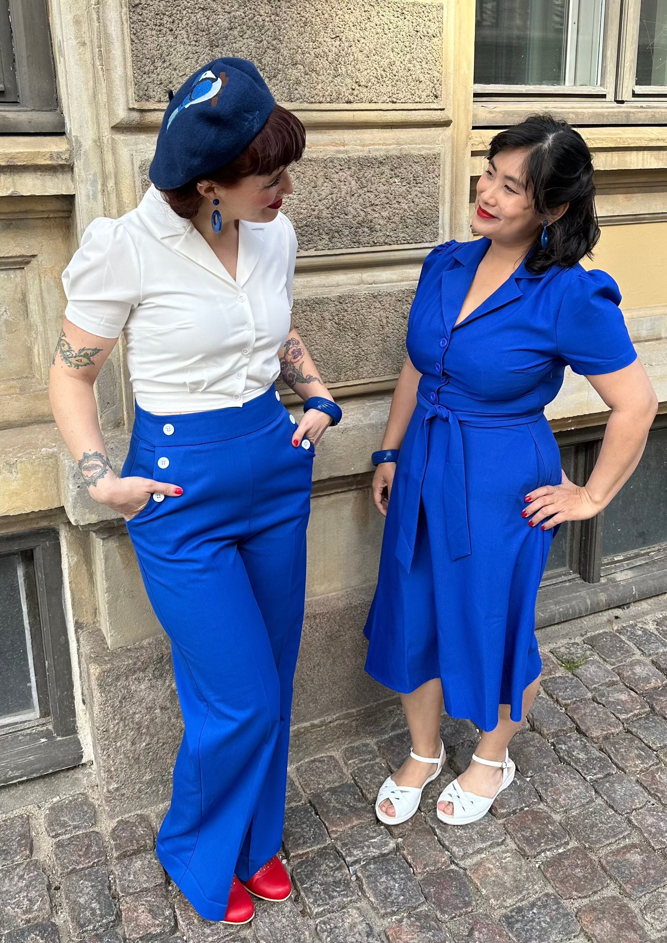 Betty skjortekjole i koboltblå toej Daisy Dapper