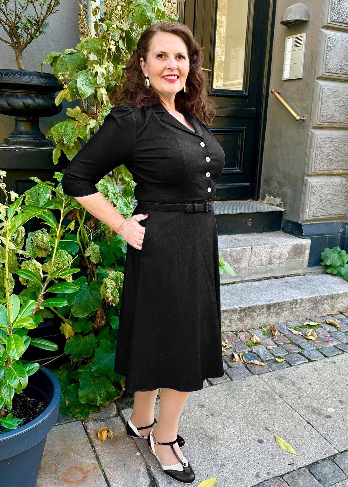 Betty skjortekjole med 3/4 ærmer i sort denim-look skjortekjole Daisy Dapper