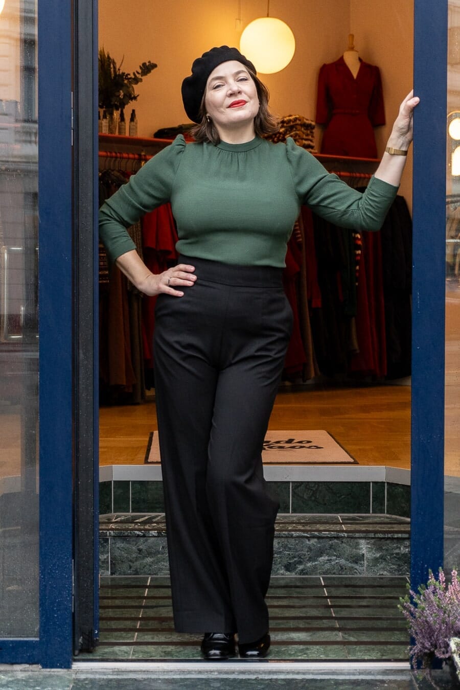 Billie højtaljede bukser i sort bukser Daisy Dapper