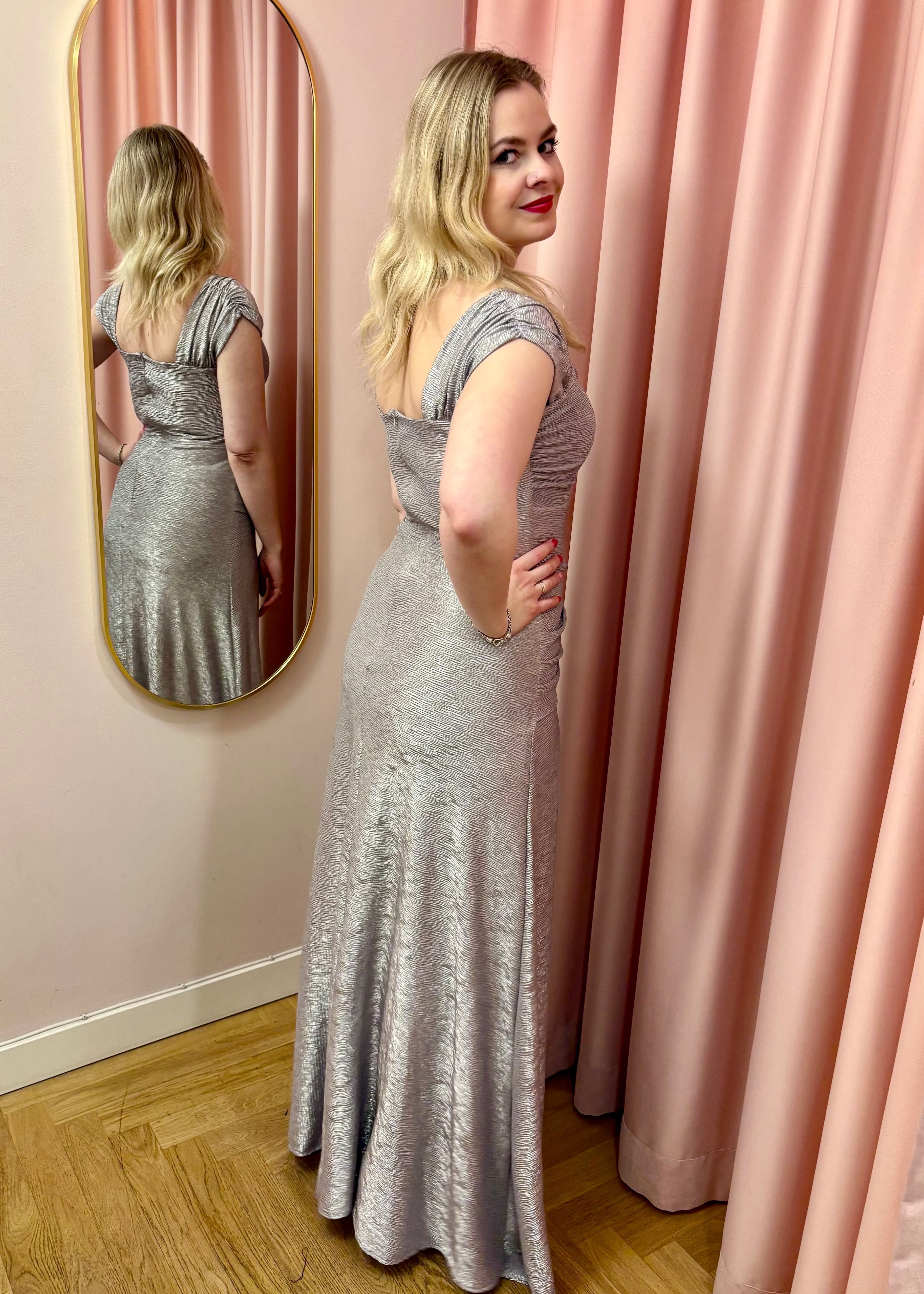 Celeste 1940'er aftenkjole - sølv aline kjole House of Foxy