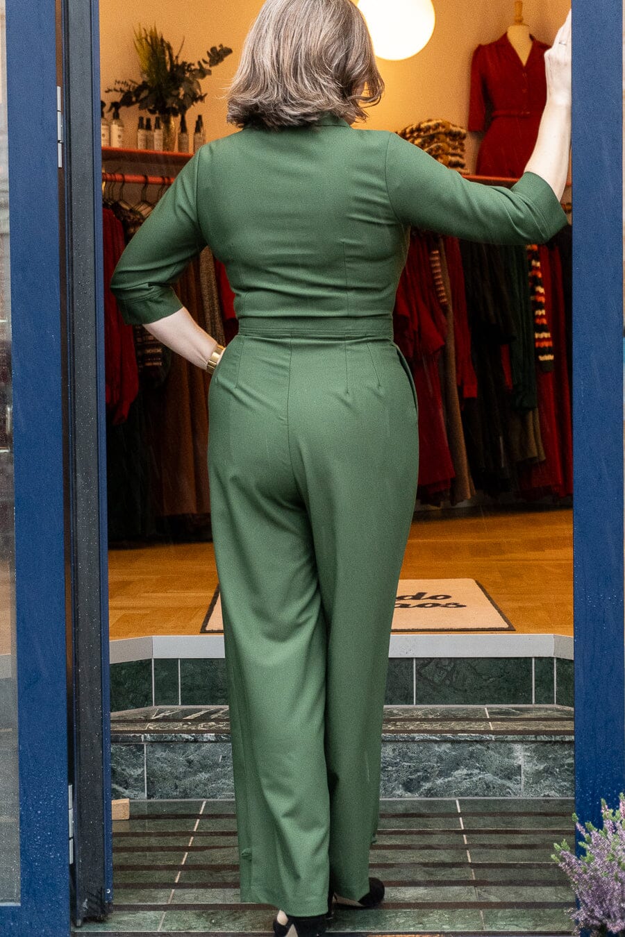 Daisy Dapper: Buksedragt med 3/4 lange ærmer i bordeaux toej Daisy Dapper