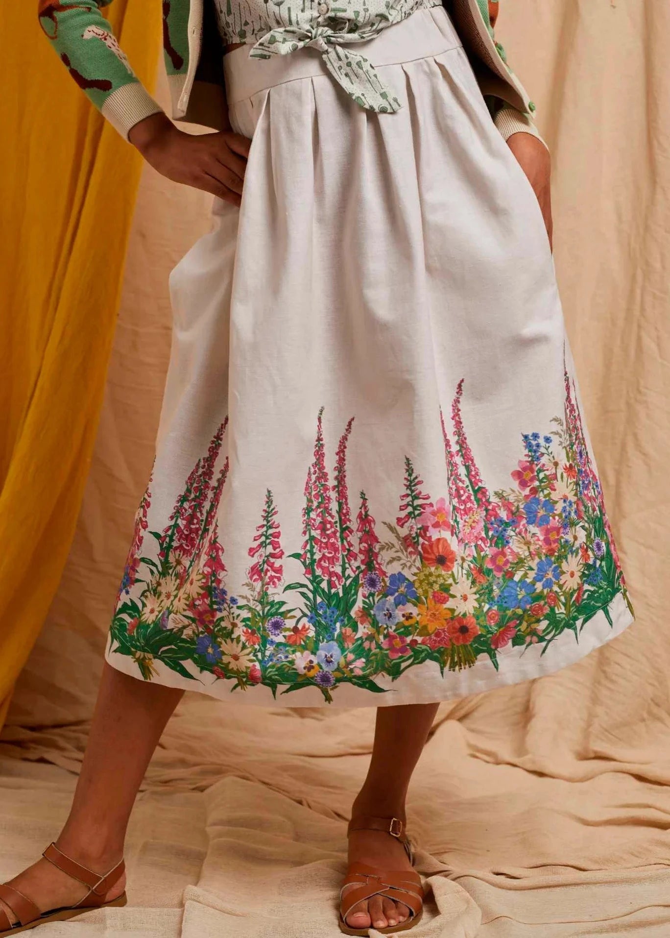 Florence Nederdel – Natural Wildflower midi nederdel Palava
