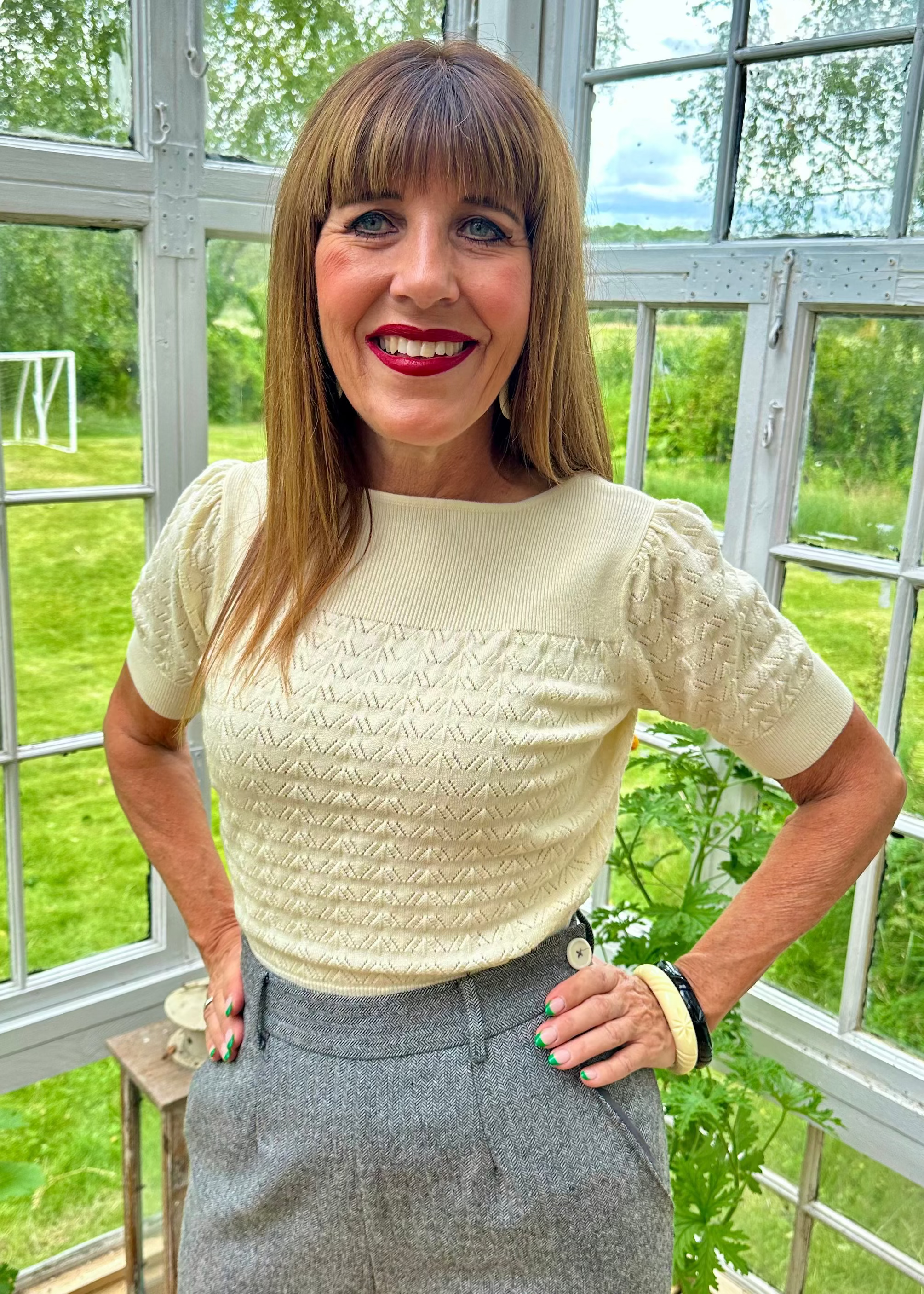 Lana strikbluse i råhvid top Weekend Doll