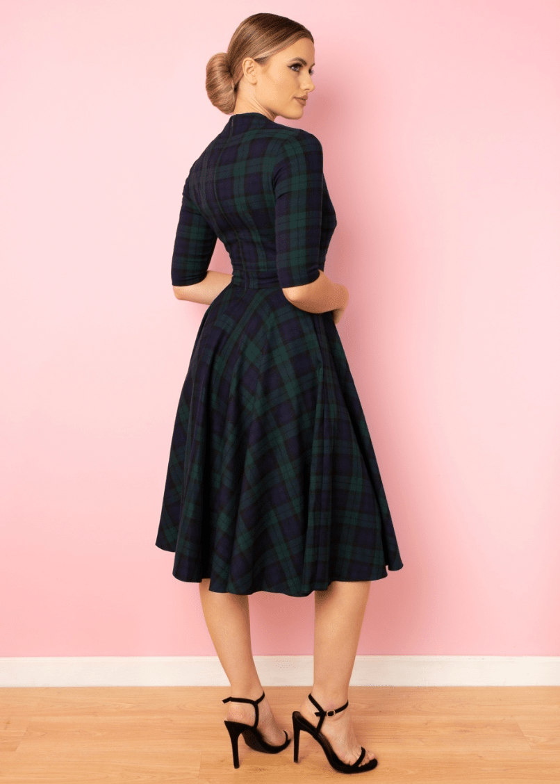 Leyla swing kjole med faux wrap i tern swing kjole Pretty Dress Company