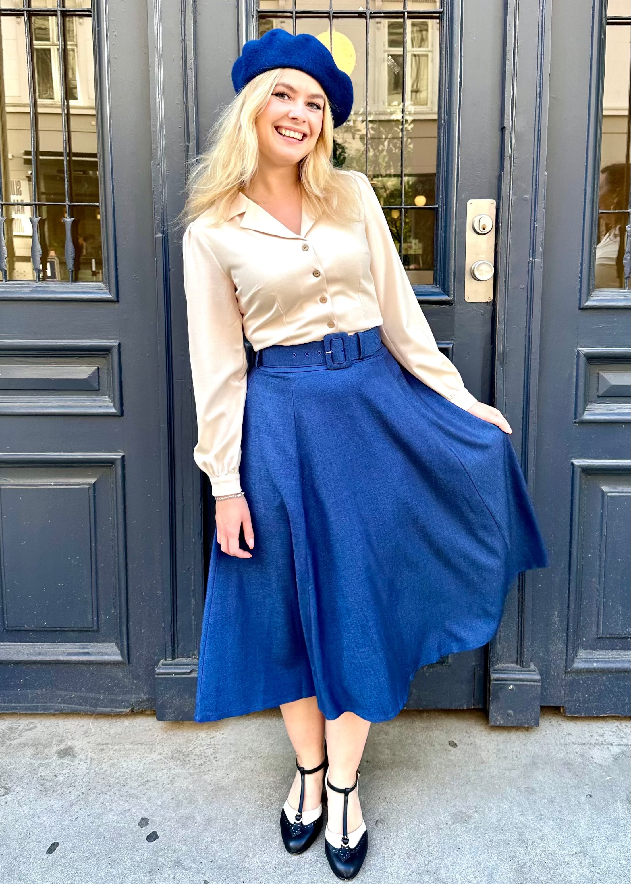 Midi skirt med bælte i blå denim-look Nederdel Daisy Dapper
