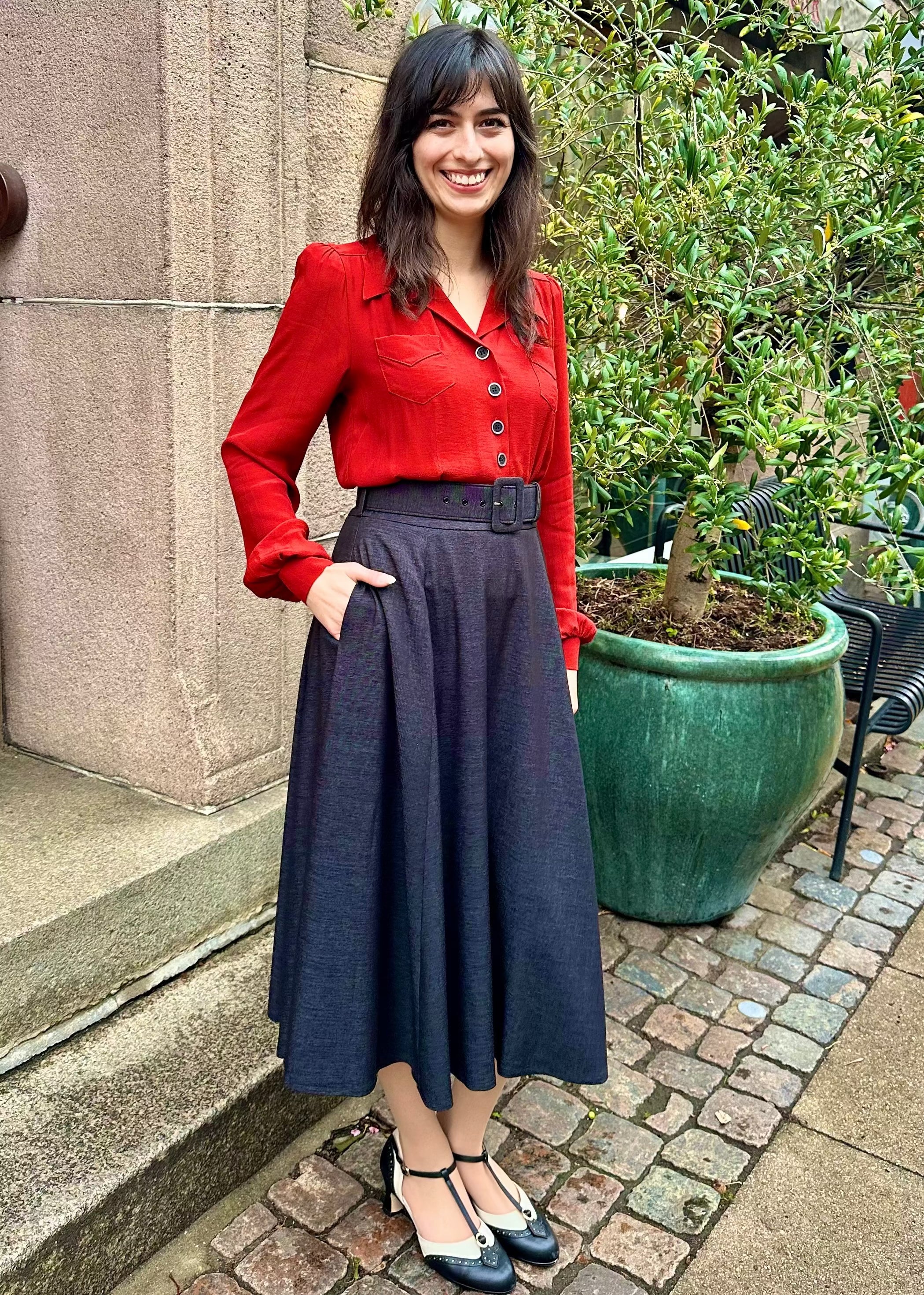 Midi skirt med bælte i sort denim-look Nederdel Daisy Dapper