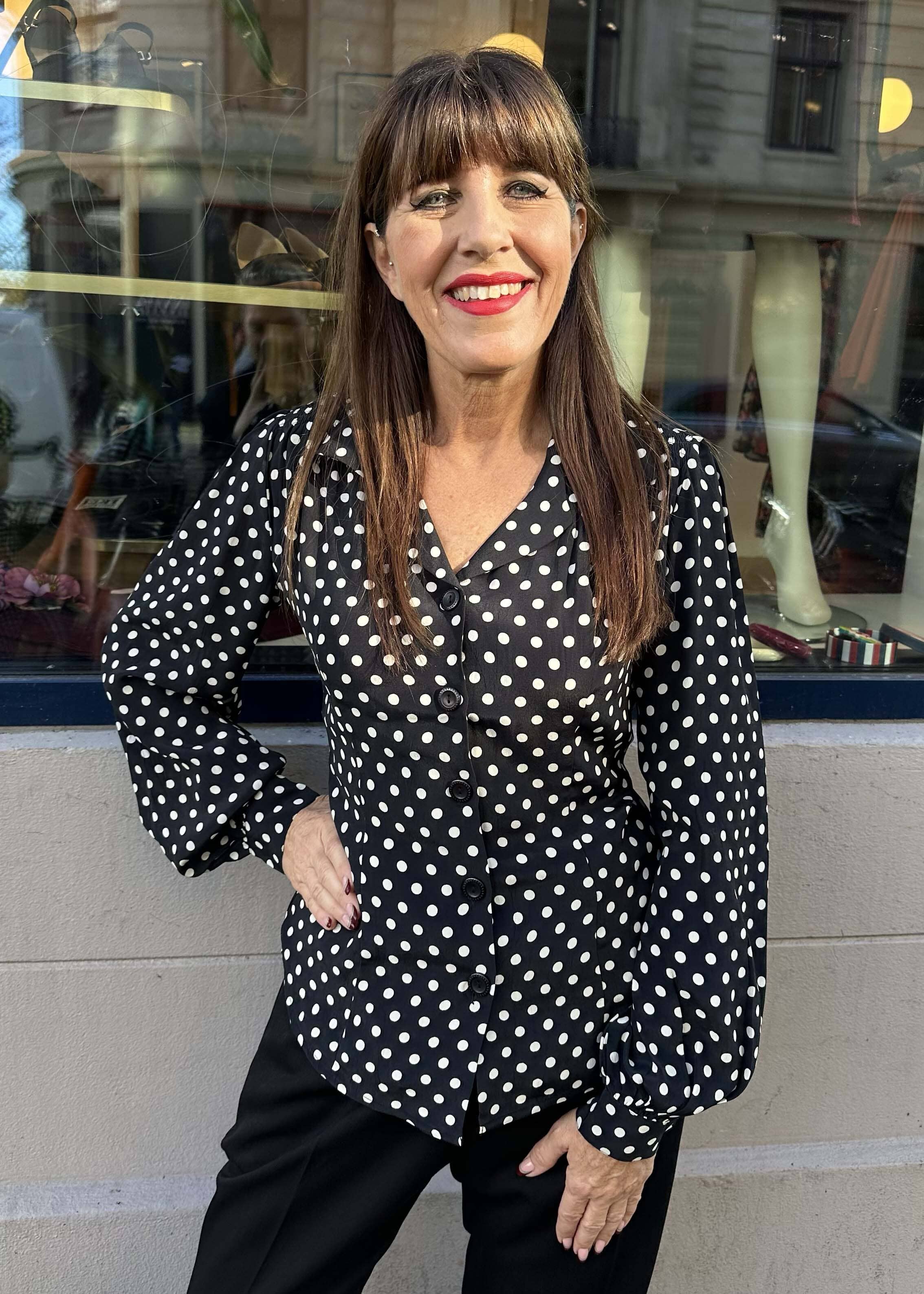 Poppy vintage stils skjortebluse med prikker langærmet skjorte Seamstress Of Bloomsbury