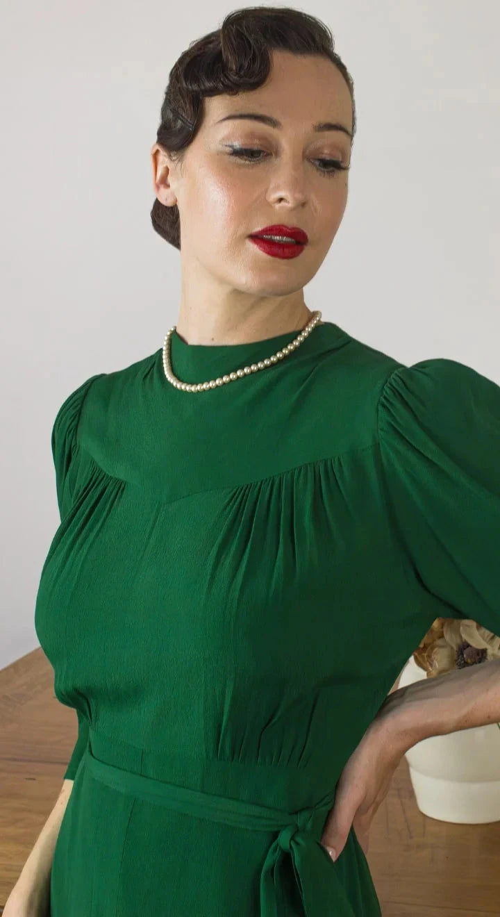 Rita midi kjole i grøn aline kjole Weekend Doll