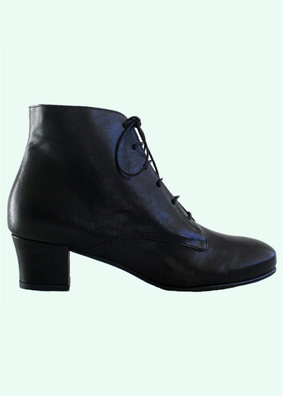 Nordic ShoePeople: Asta 7 ankelstøvler i sort læder sko Nordic Shoepeople 