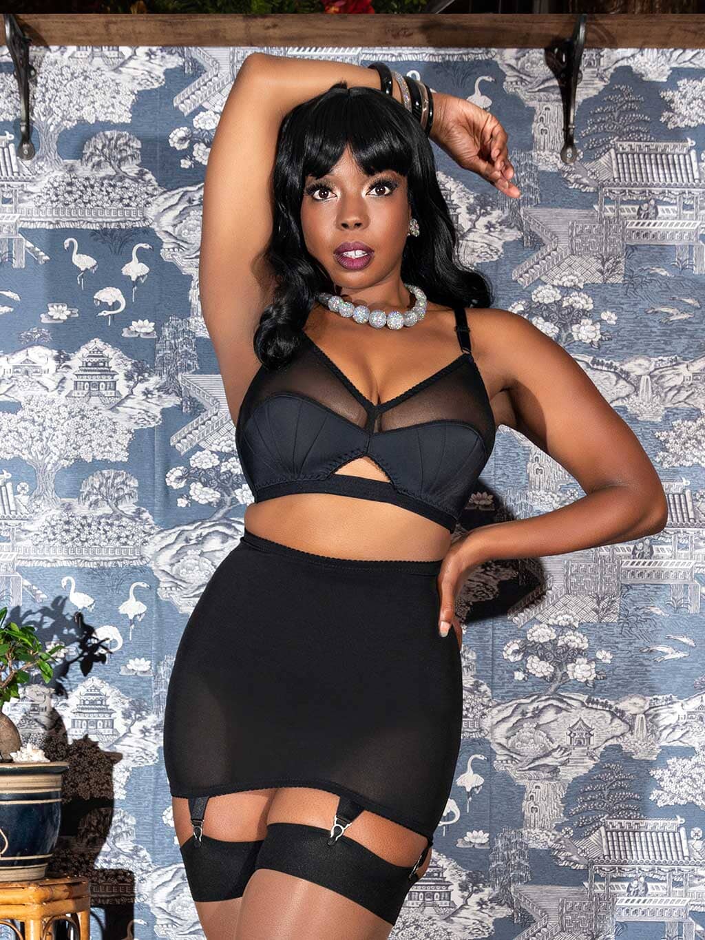 What Katie Did: Trixie Firm Control hofteholder i sort What Katie Did