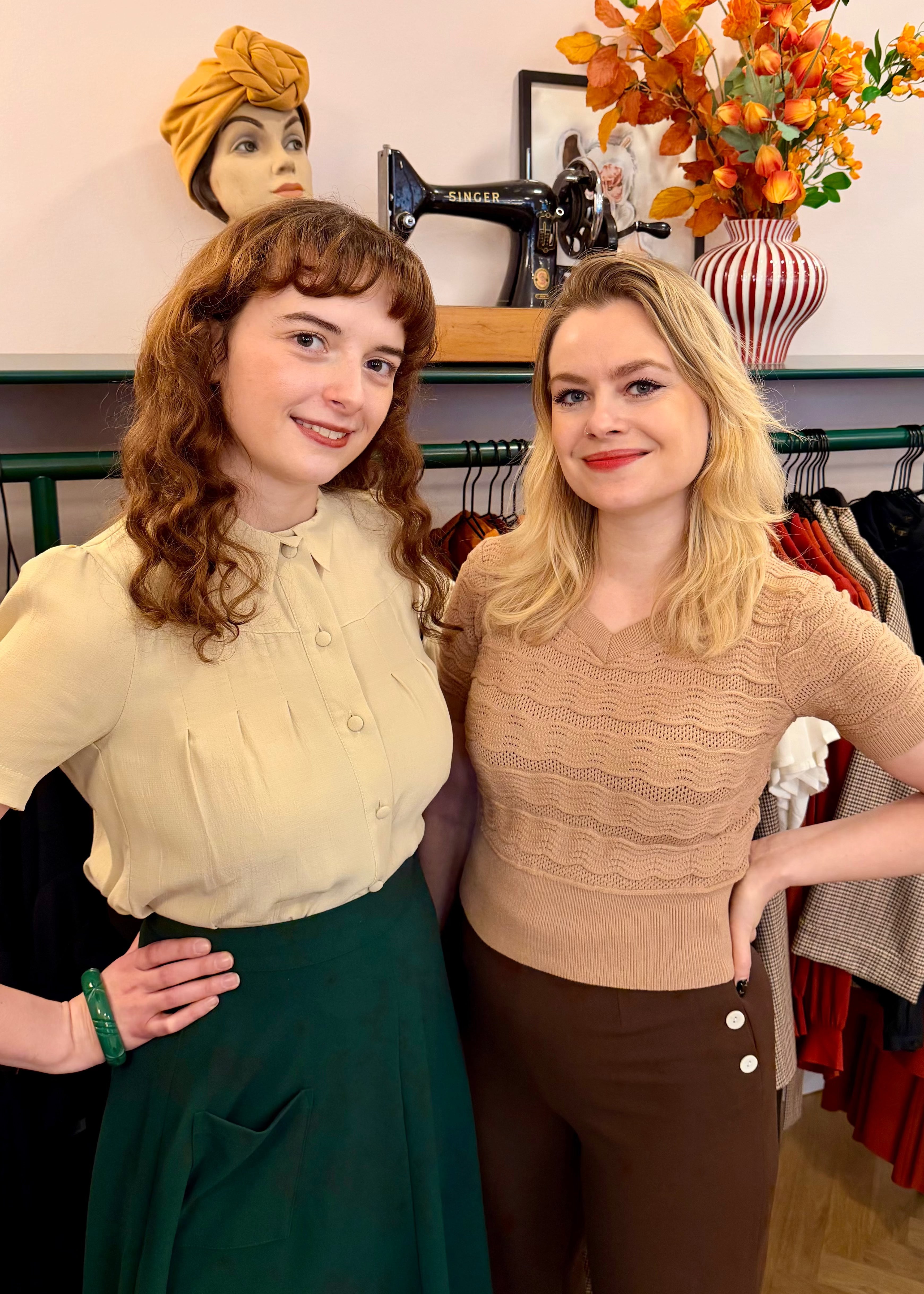 1940s Sweetheart Sweater - Sesame top House of Foxy 