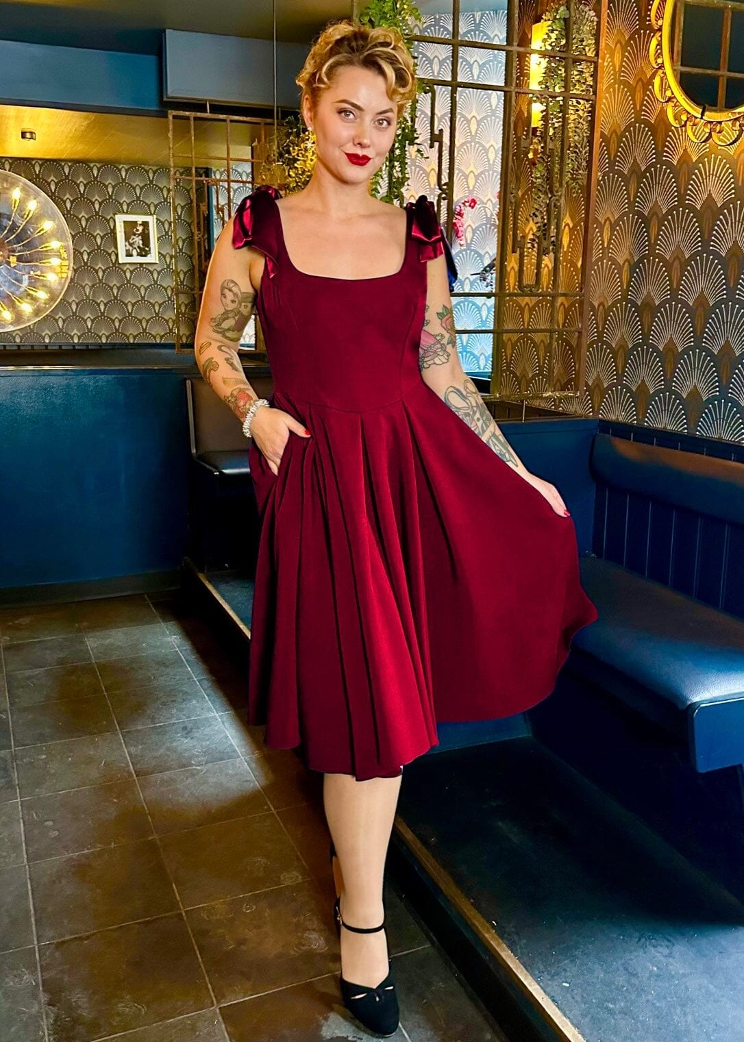 1950'er Josephine swing kjole - bordeaux swing kjole Pretty Dress Company 