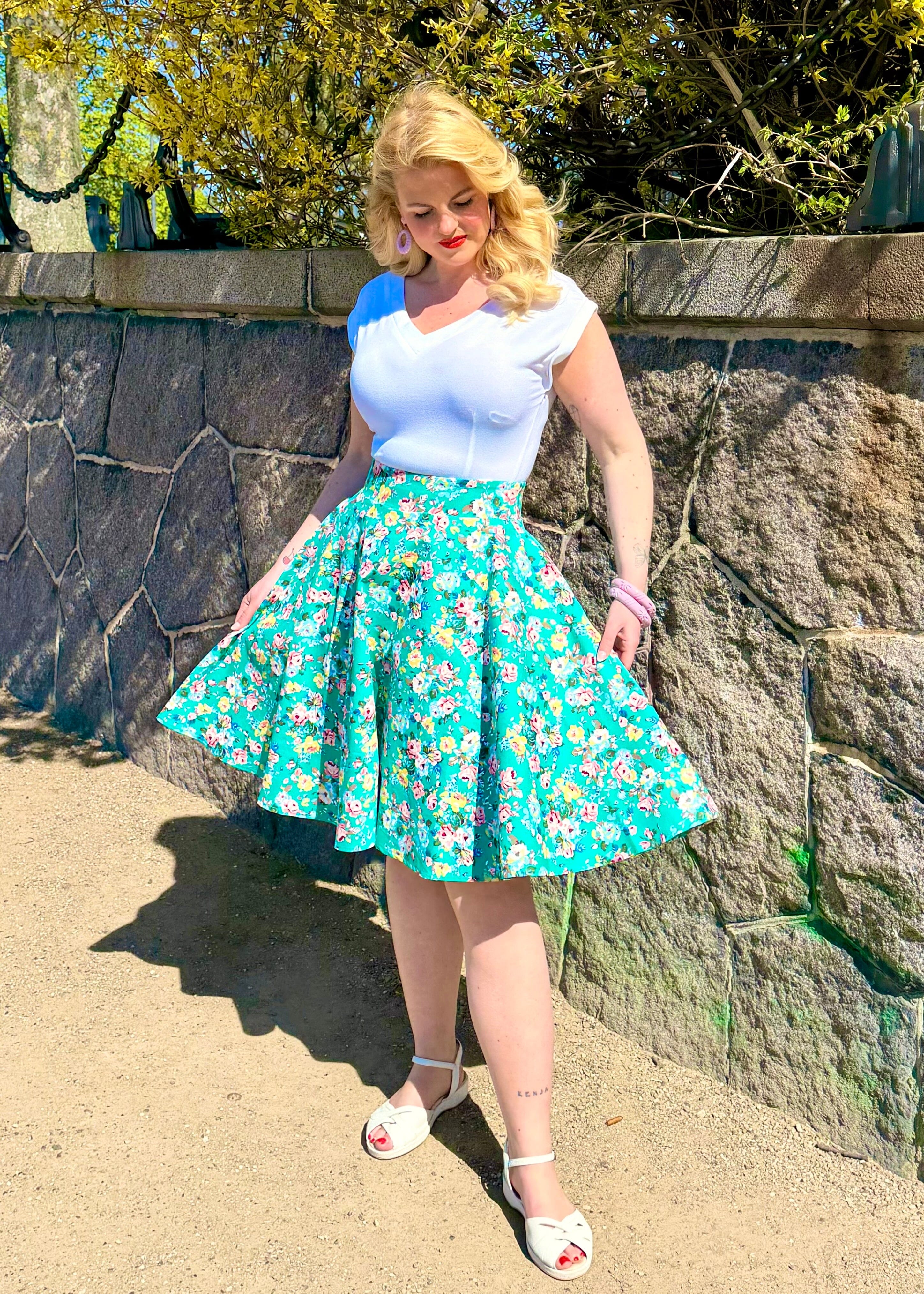 1950'er stils swingnederdel - green roses swing nederdel Daisy Dapper 
