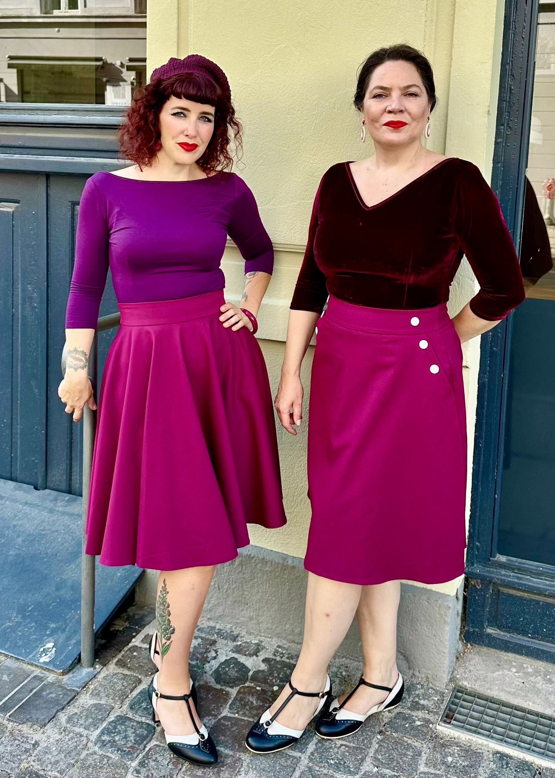 A-line nederdel med knapper i magenta aline nederdel Daisy Dapper 