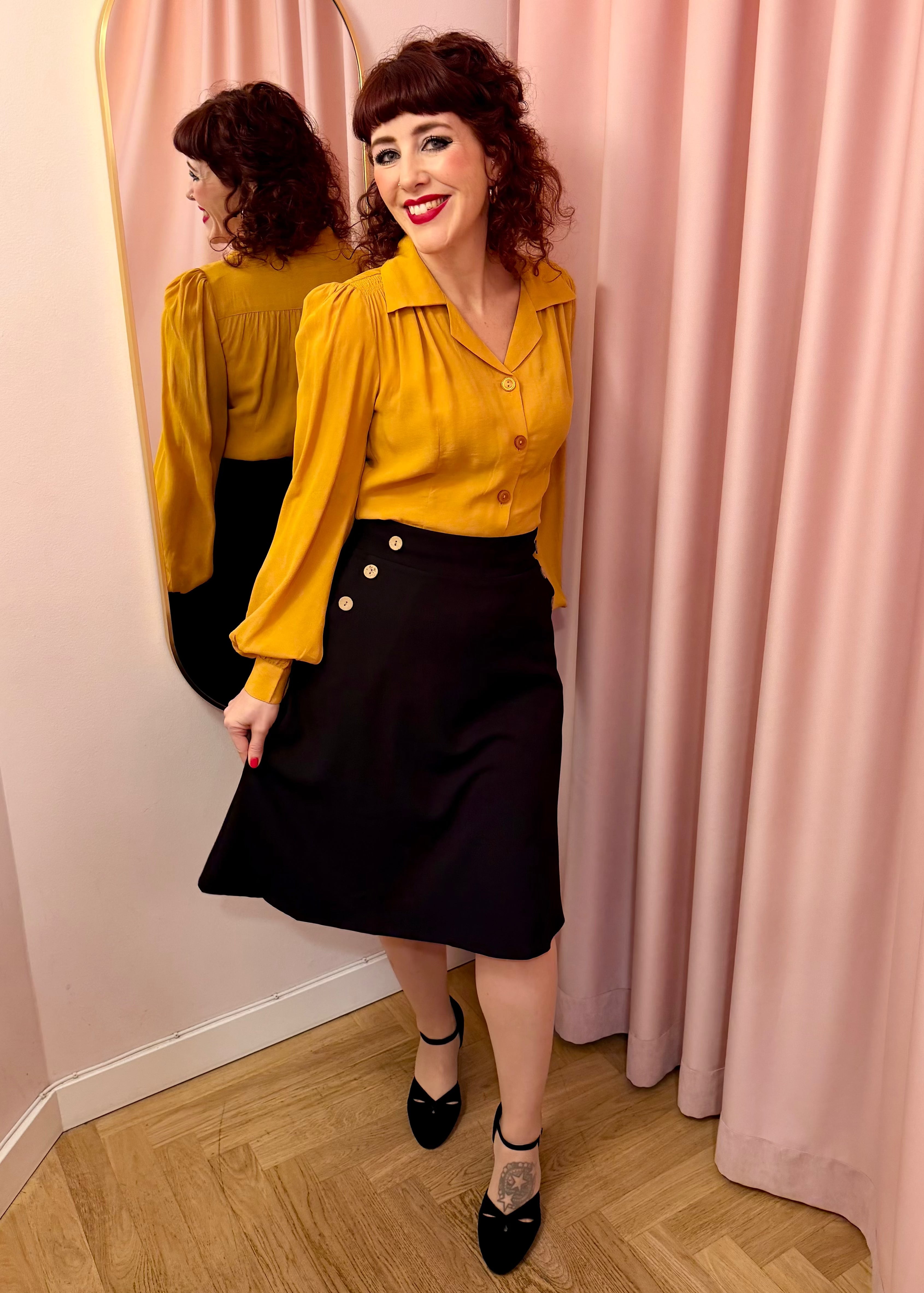 A-line nederdel med knapper - sort linen aline nederdel Daisy Dapper 