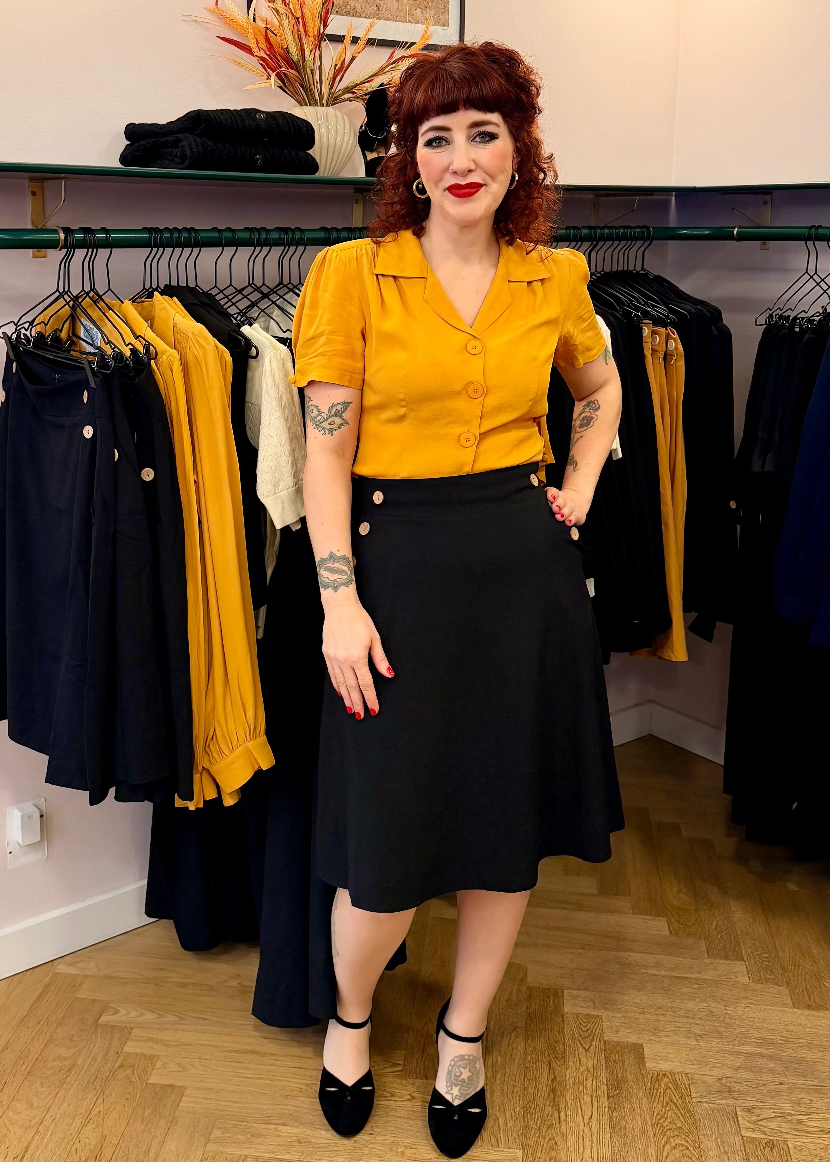 A-line nederdel med knapper - sort linen aline nederdel Daisy Dapper 