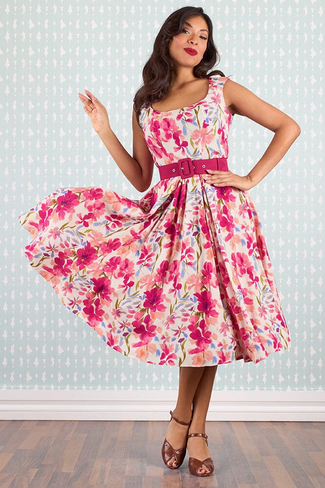 Alya-Mai swing kjole med pink print Miss Candyfloss 