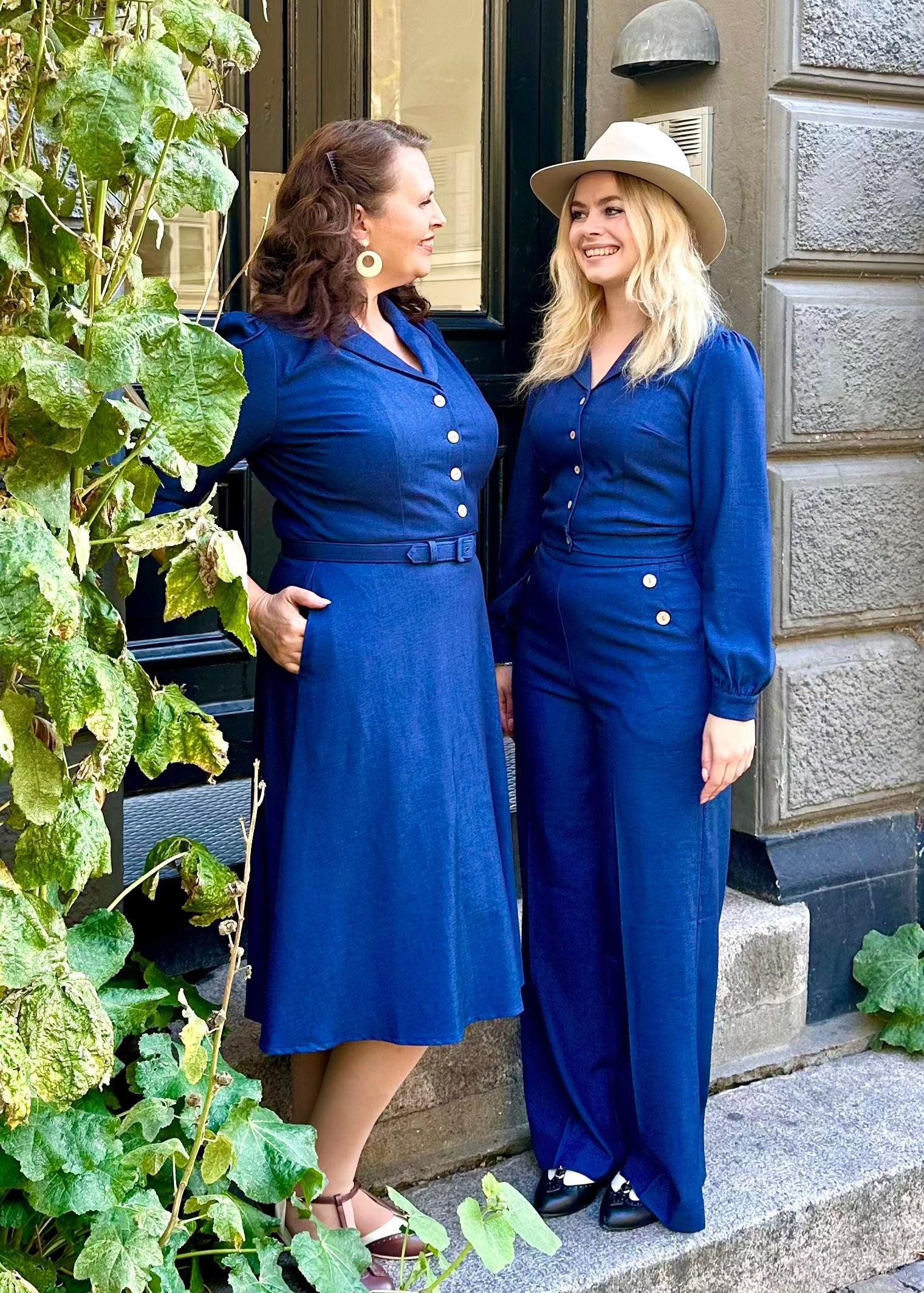 Betty skjortekjole med 3/4 ærmer i blå denim-look skjortekjole Daisy Dapper 