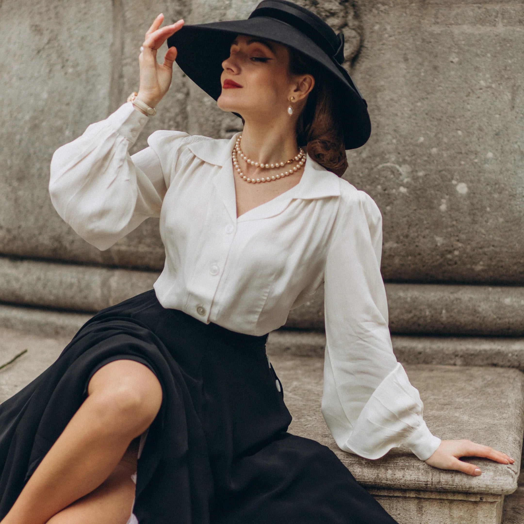 Bloomsbury: Poppy vintage stils Skjortebluse i creme toej Seamstress Of Bloomsbury 