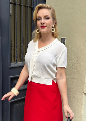 Bonnie - kortærmet skjorte i råhvid kortærmet skjorte Seamstress Of Bloomsbury 