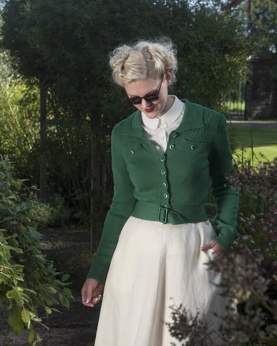 Catch me if you can- cardigan i grøn tøj Emmy Design 