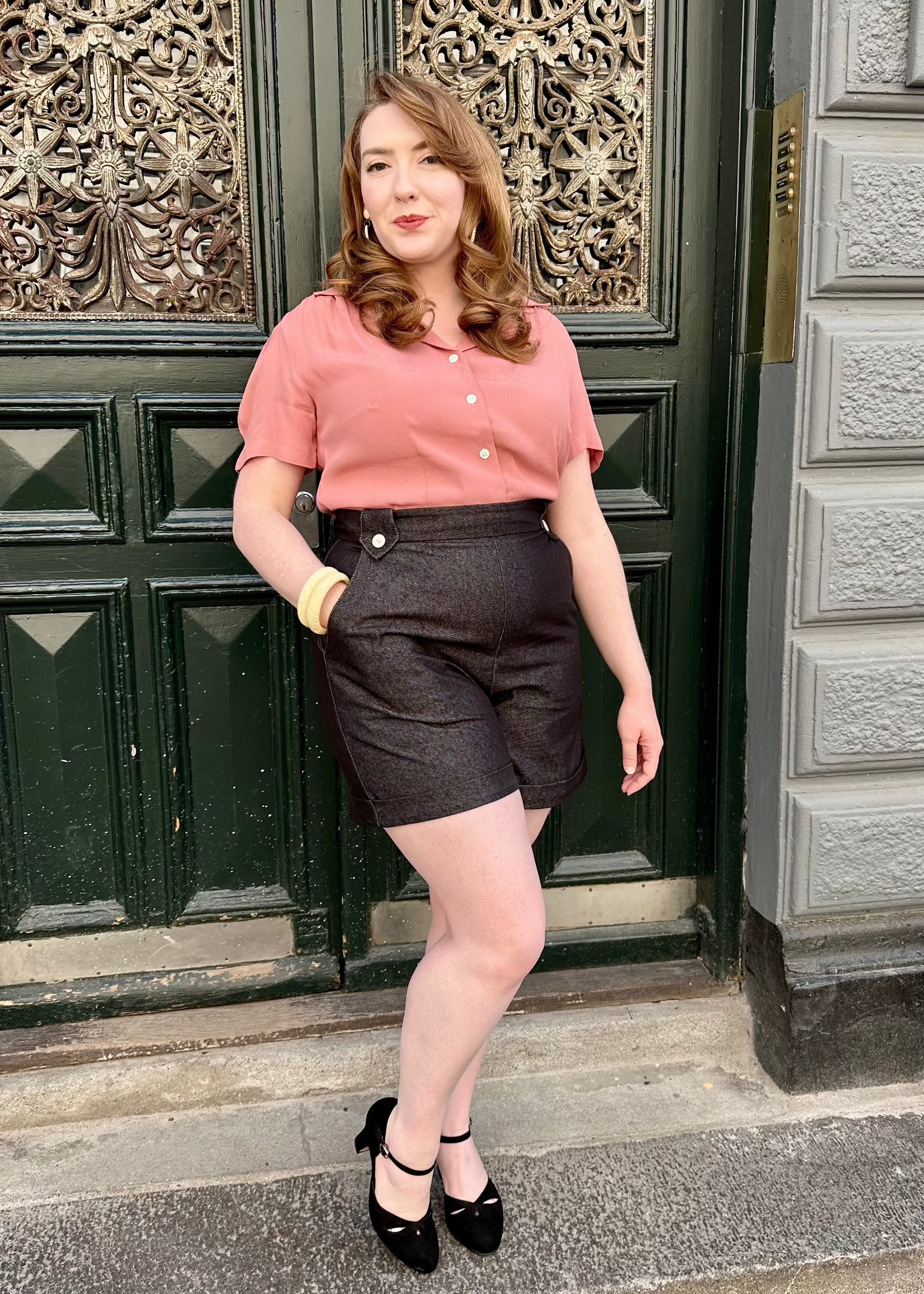 Monroe højtaljede denim shorts i sort Shorts Weekend Doll 