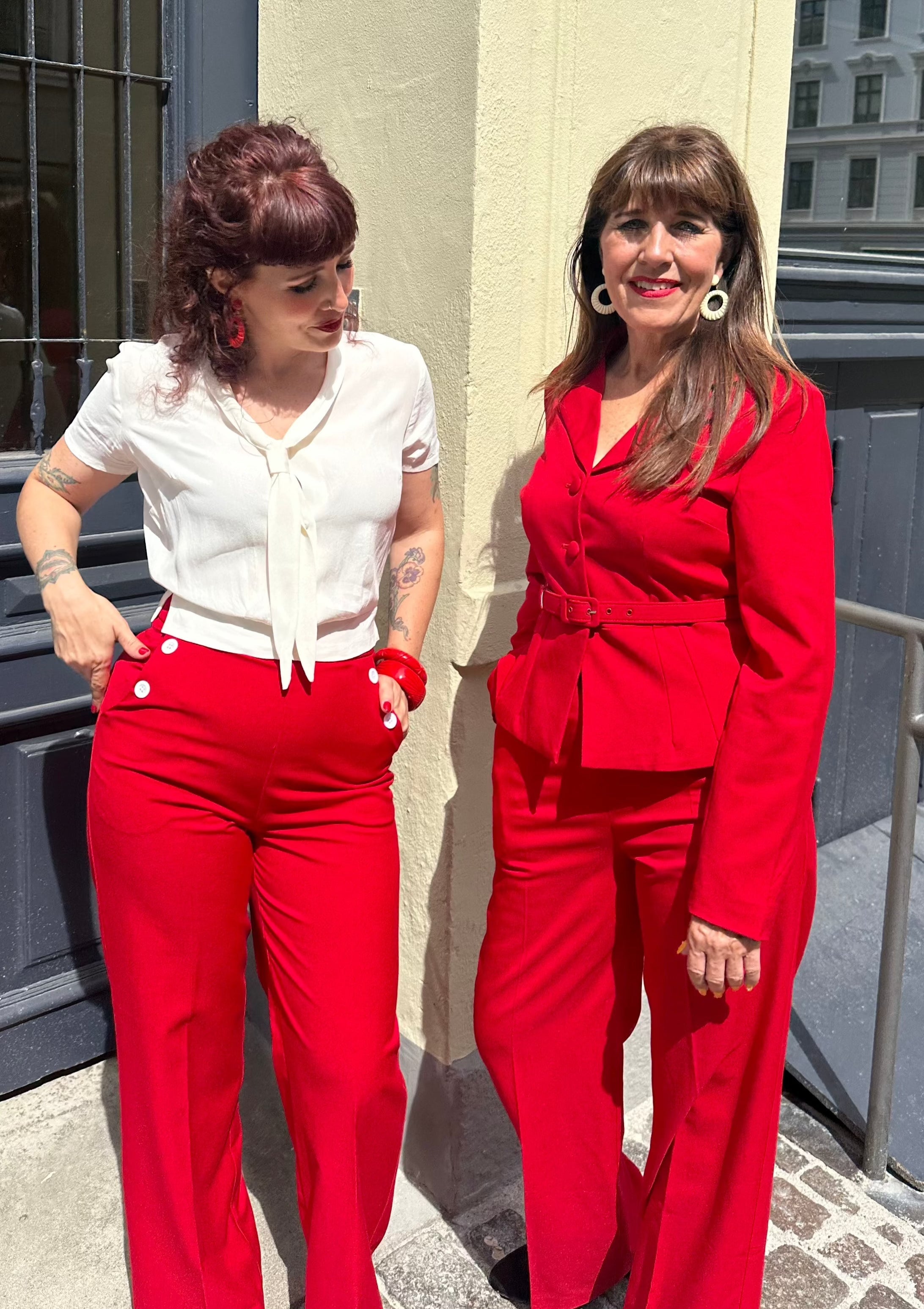 Siri taljeret blazer i rød tøj Daisy Dapper 