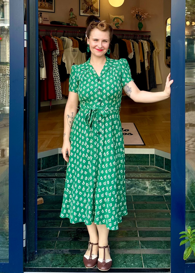 Skjortekjole i 1940'er stil i grøn 'Diamond Deco' Kjoler House of Foxy 