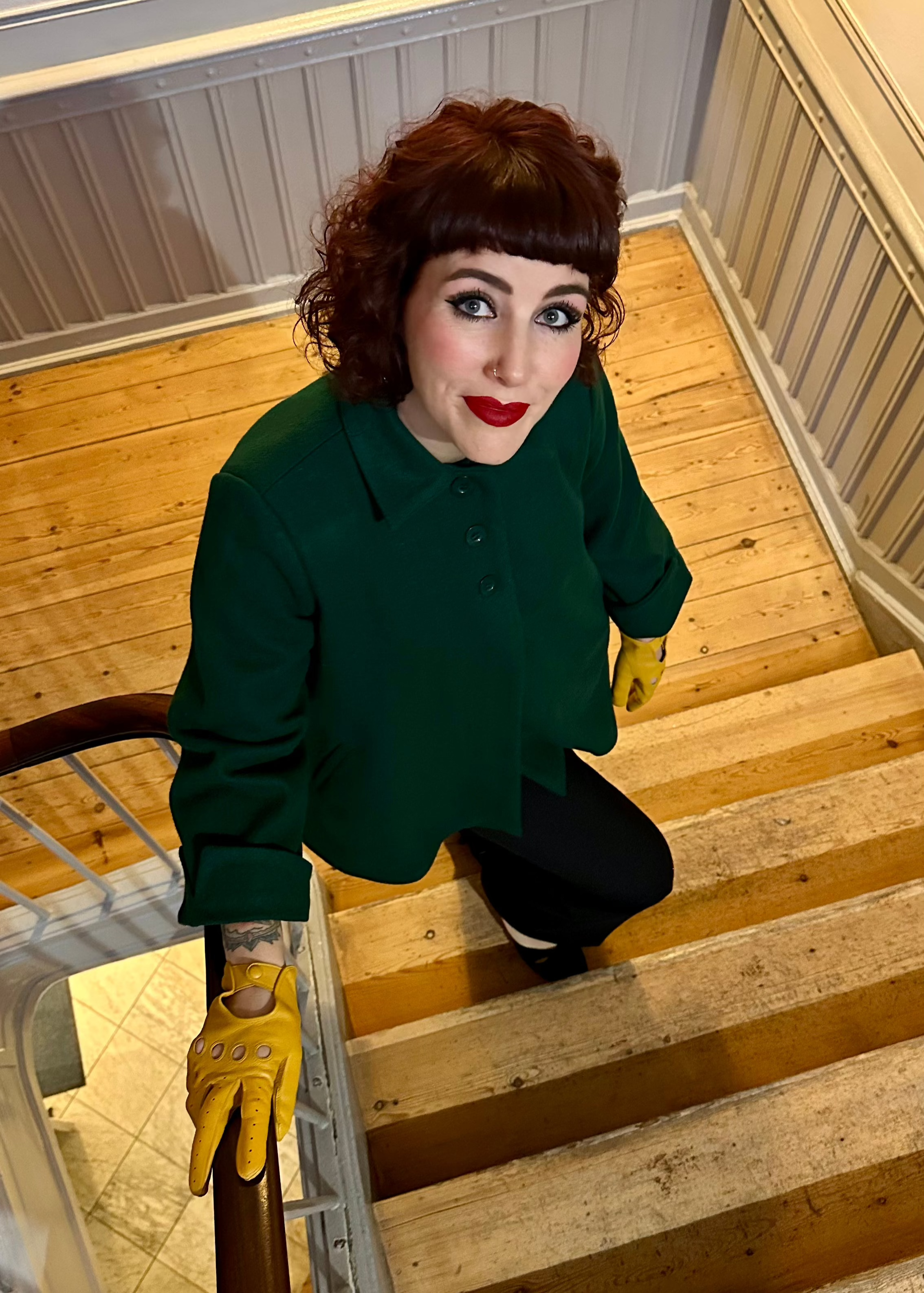 Swing jakke i skovgrøn uld Seamstress Of Bloomsbury 