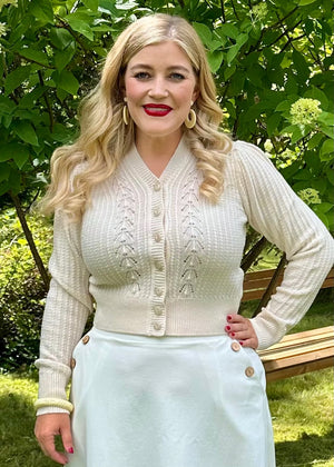 The Scandi Summer Cardi i råhvid cardigan Emmy Design 