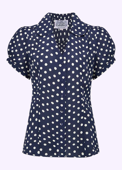 Bloomsbury: Judy skjorte med V-hals i navy med små prikker toej Mondo Kaos 